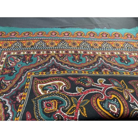 Green Paisley Scarf Red Black Orange Accents Vintage 44x44 - Picture 1 of 7